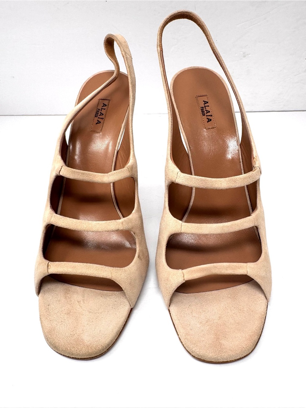 ALAIA Paris nude suede strappy slingback heels, made in Italy, size 39, NWOT